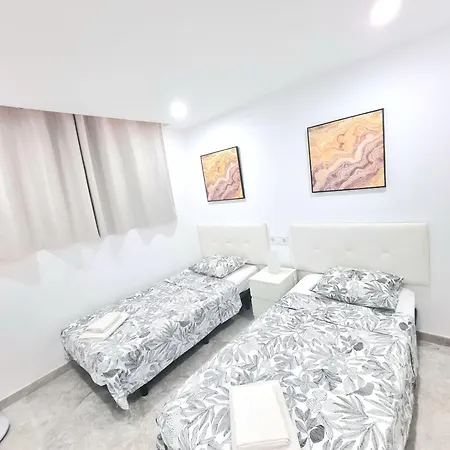 Two-bedroom ,central,wifi,sea View *