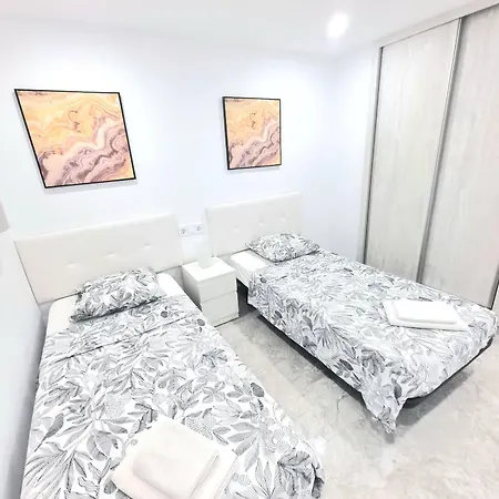 Two-bedroom ,central,wifi,sea View