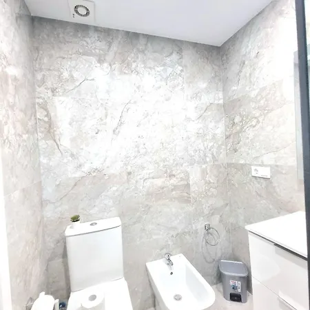 Two-bedroom ,central,wifi,sea View Los Cristianos (Tenerife)