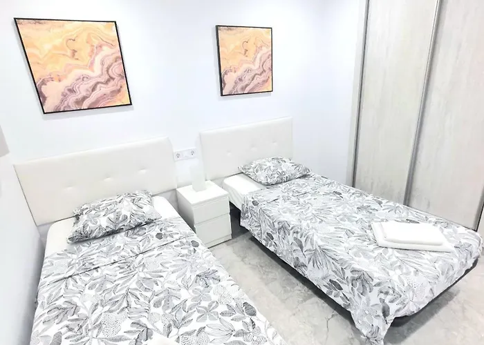 Two-bedroom ,central,wifi,sea View